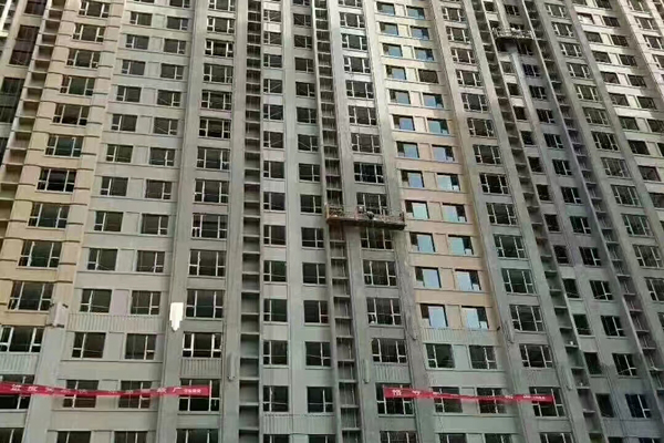 使用高空電動吊籃需要操作員具備哪些證件？